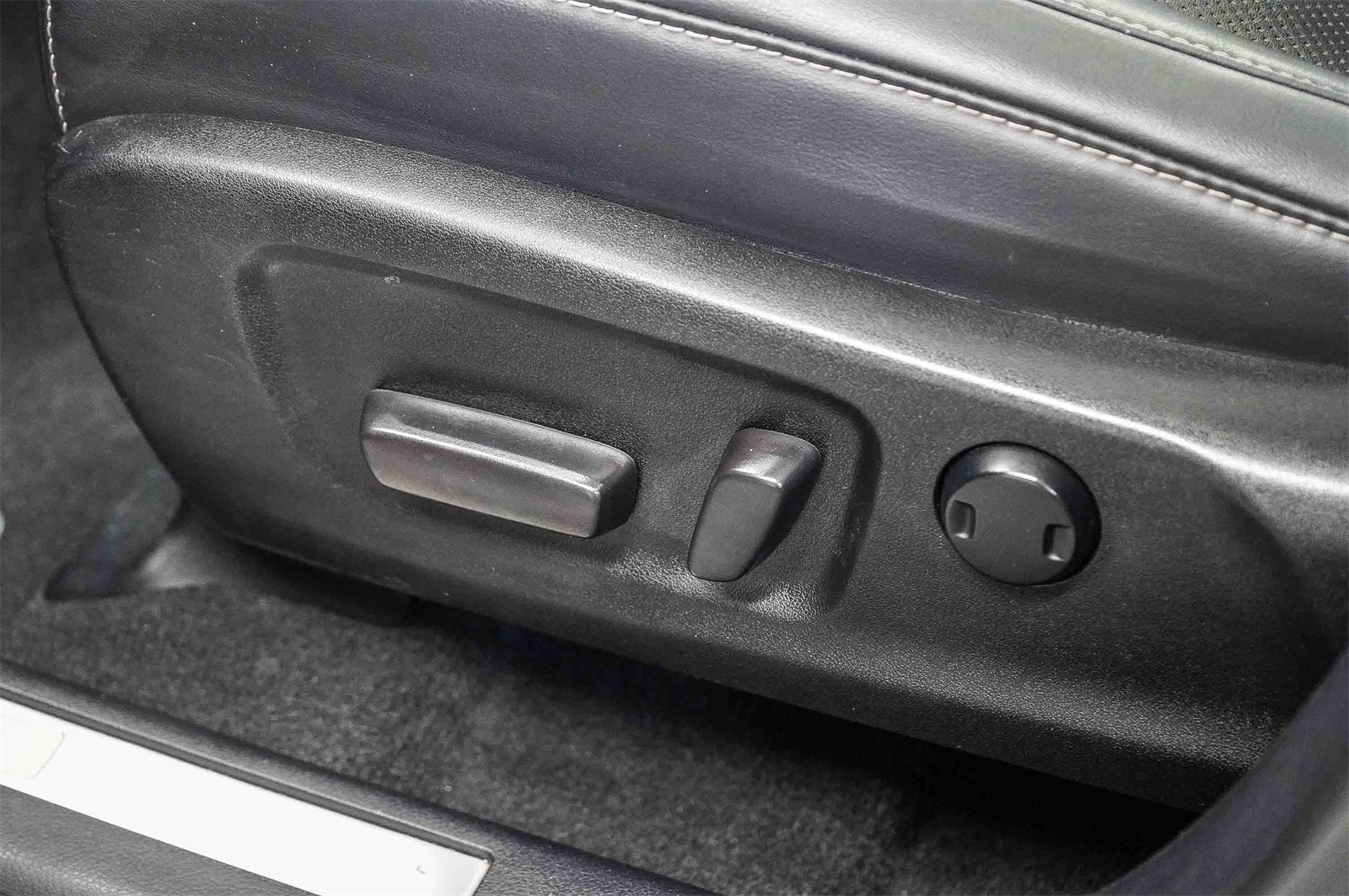 Thumbnail: 2020 Lexus RX - 22