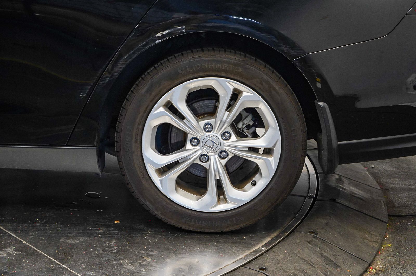 Thumbnail: 2023 Honda Accord - 10