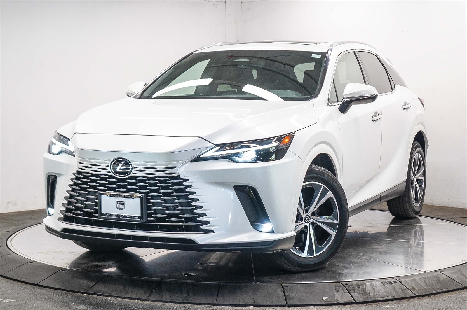 Thumbnail: 2024 Lexus RX - 1