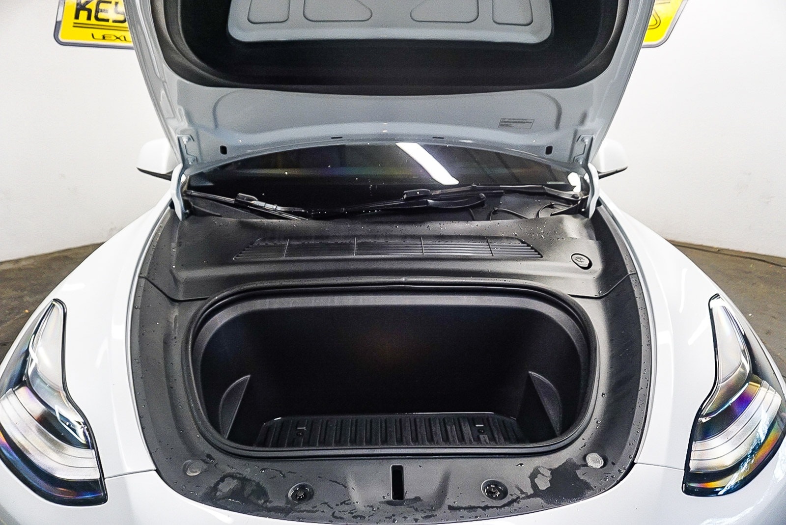 Thumbnail: 2023 Tesla Model Y - 26