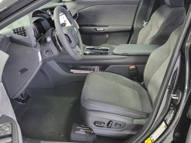 2025 Lexus RZ 450e 300e Luxury photo 3