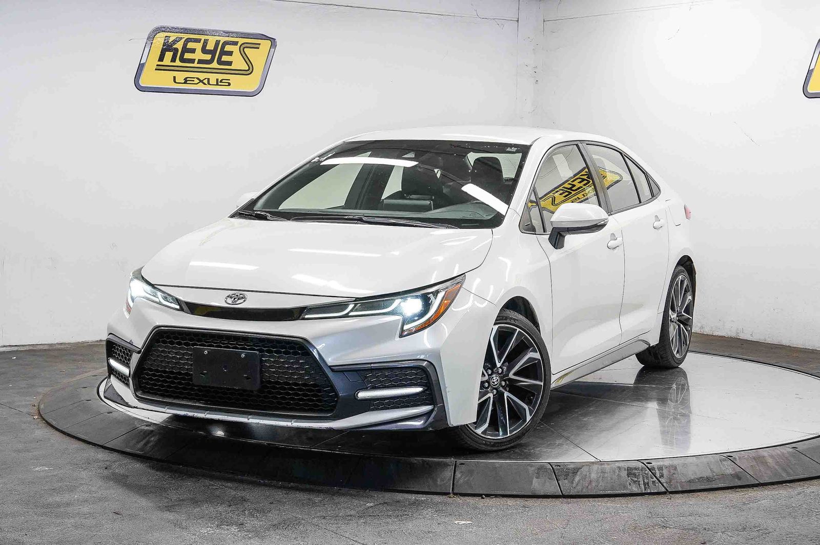 2020 Toyota Corolla SE -
                  Van Nuys, CA