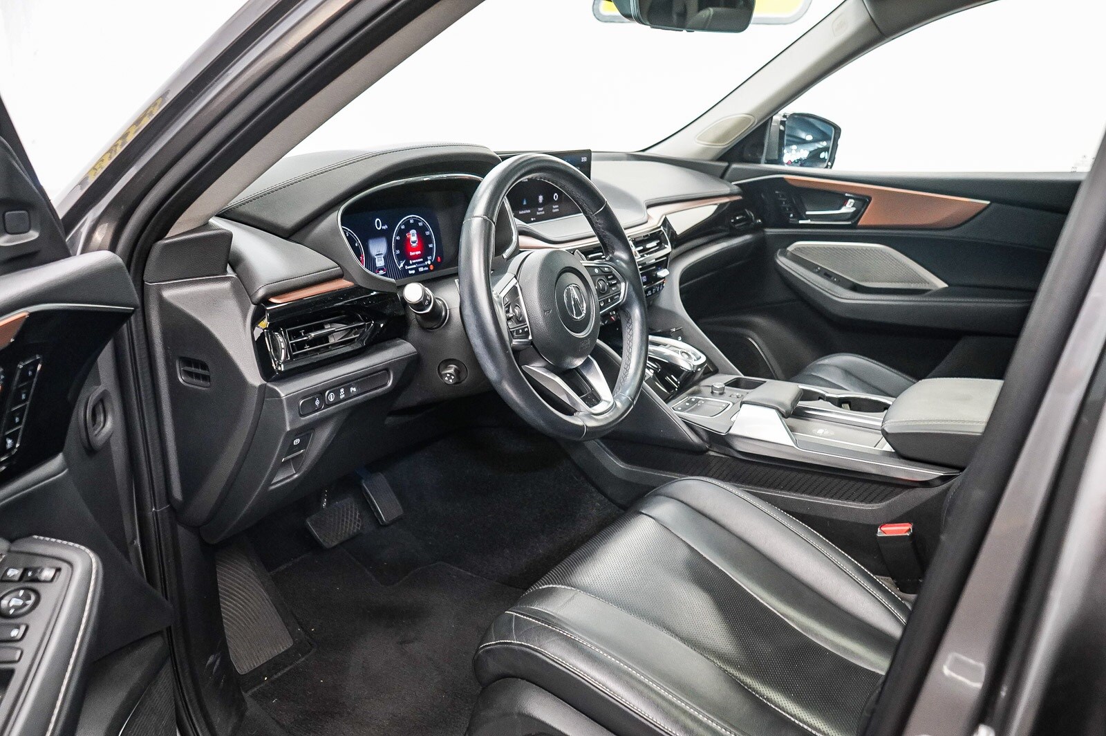 Thumbnail: 2022 Acura MDX - 18