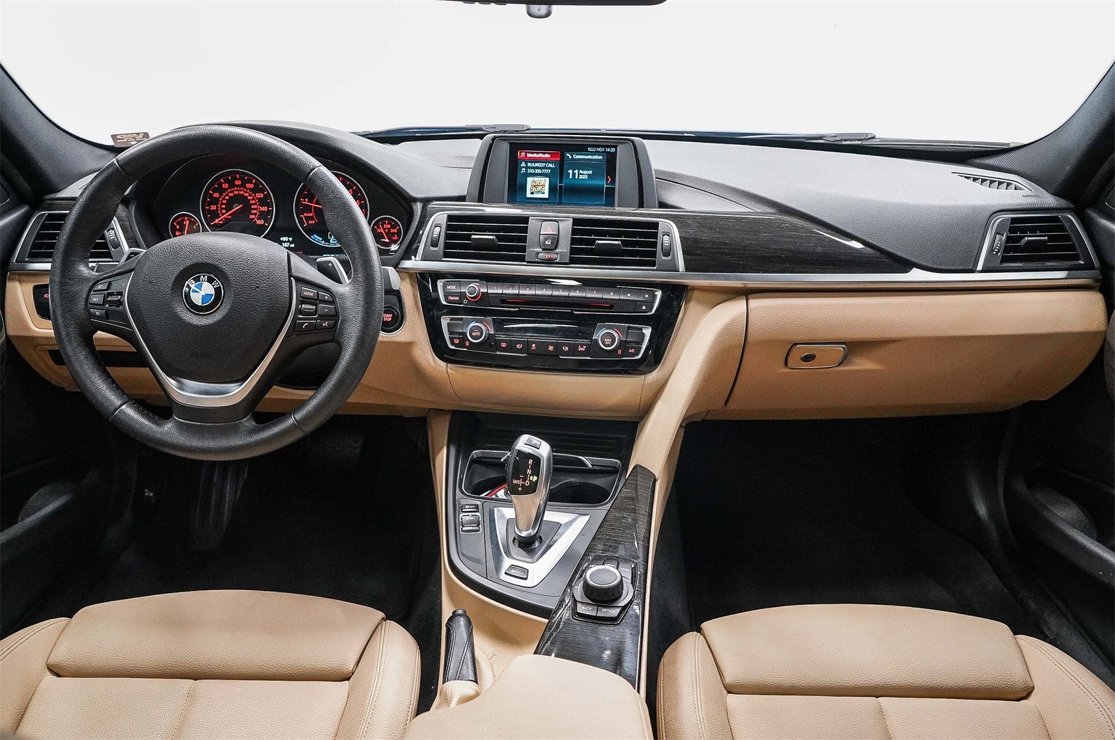 Thumbnail: 2018 BMW 3 Series - 12