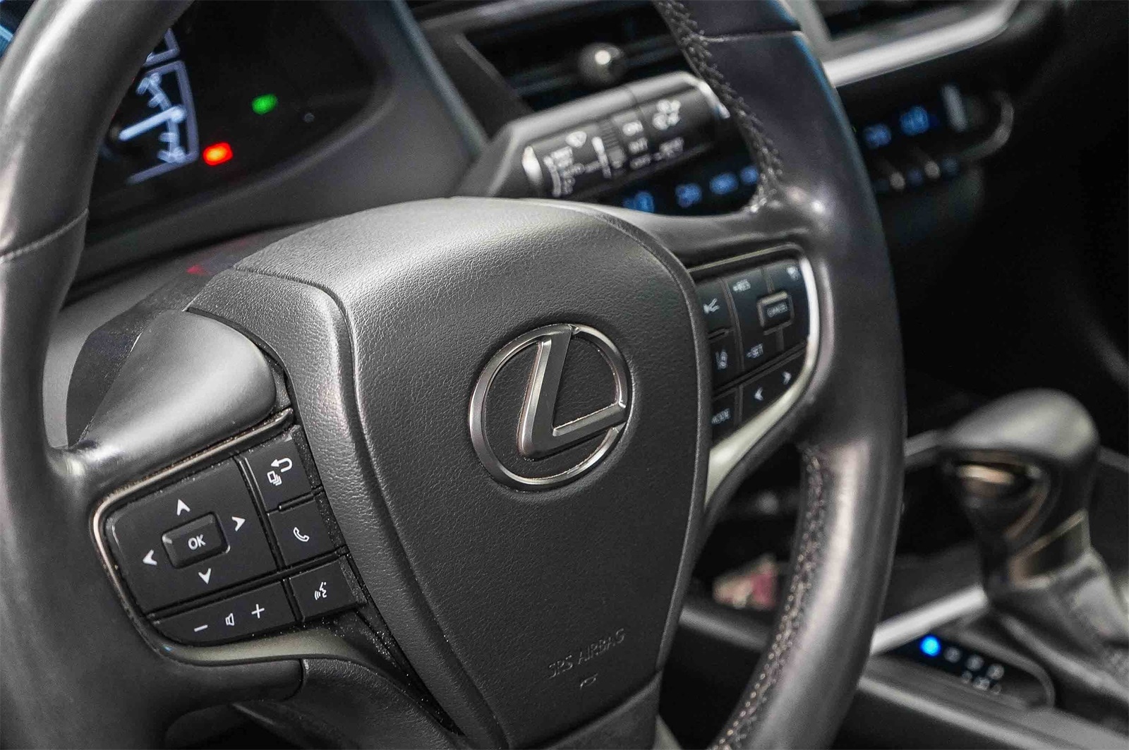 Thumbnail: 2024 Lexus UX - 20