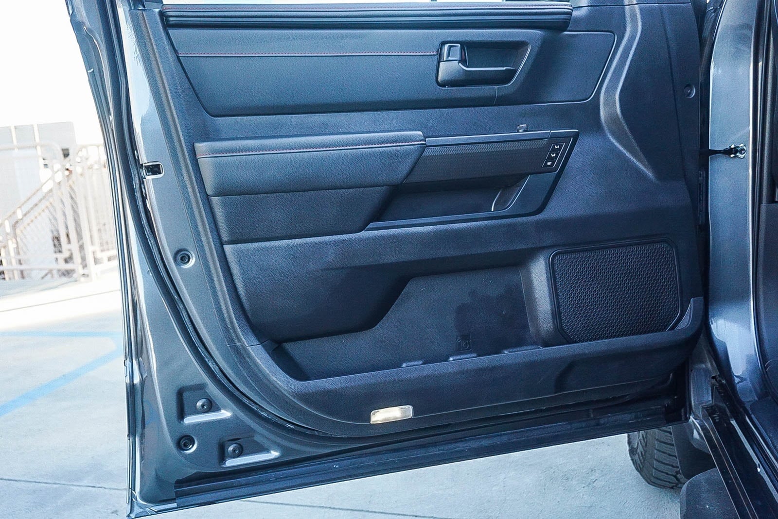 Thumbnail: 2023 Toyota Sequoia - 23