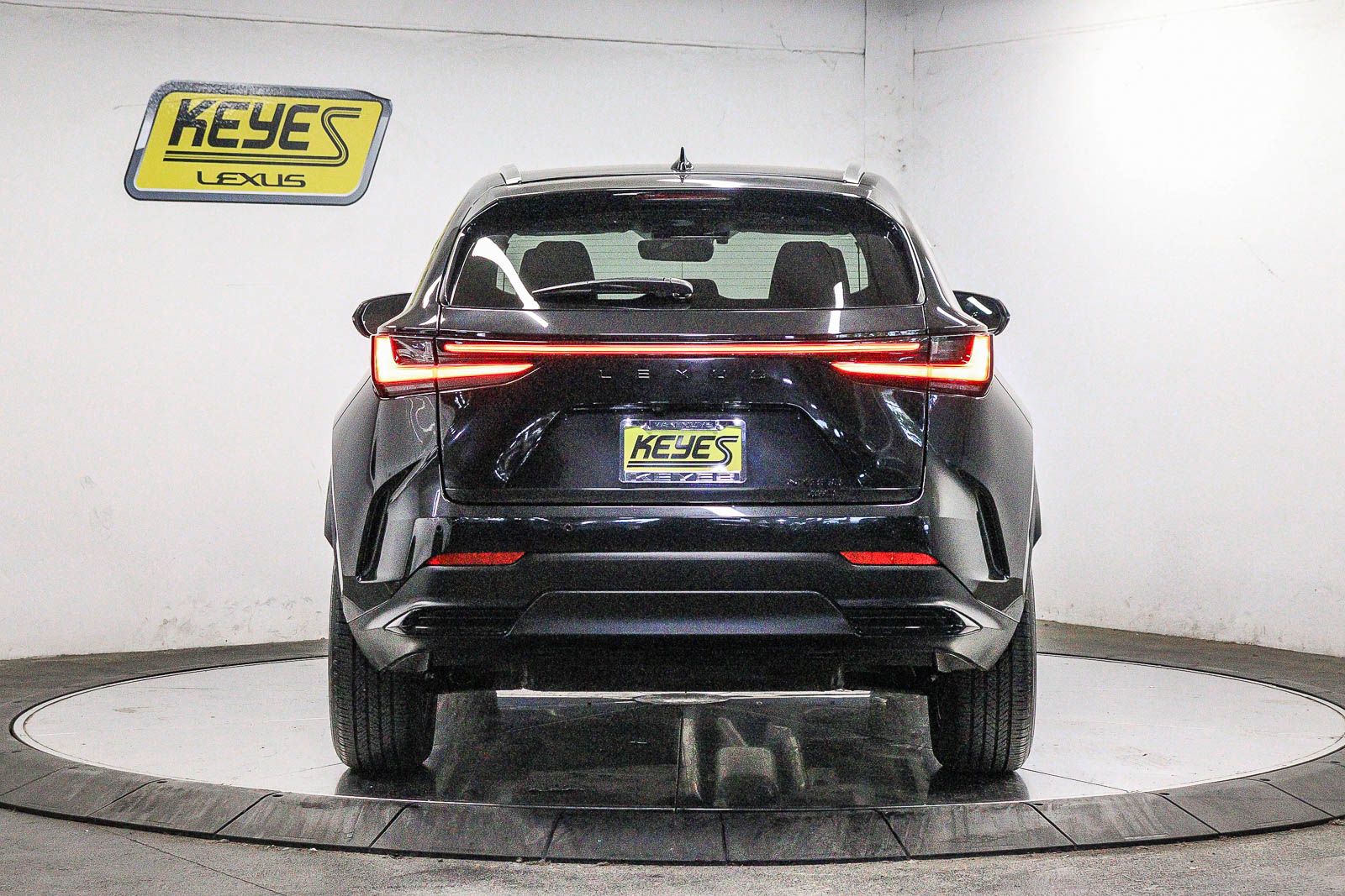 Thumbnail: 2026 Lexus ES - 2