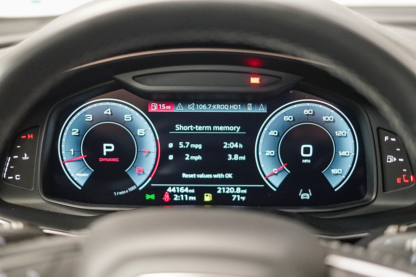 Thumbnail: 2022 Audi Q8 - 26