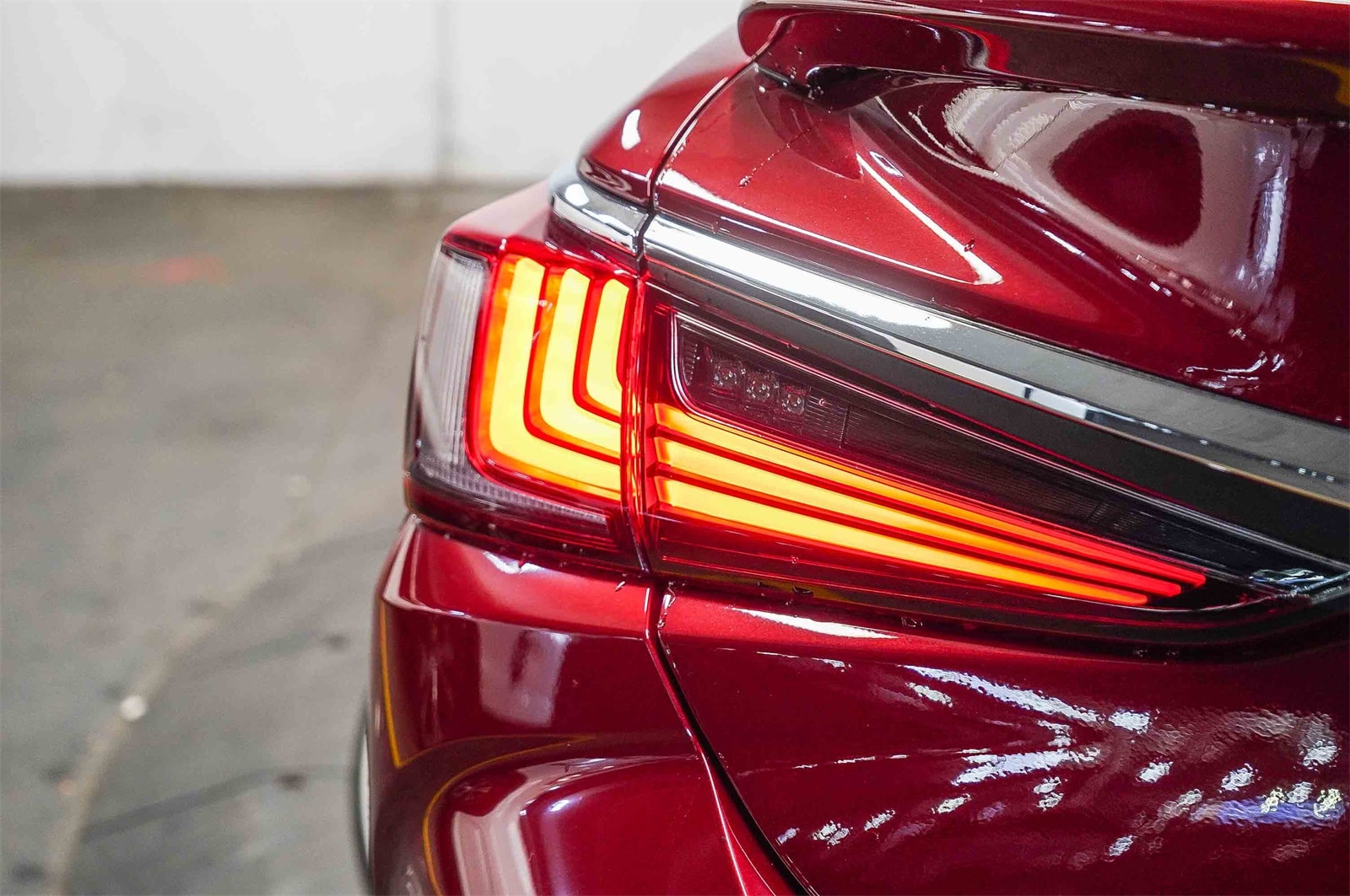 Thumbnail: 2025 Lexus ES - 10