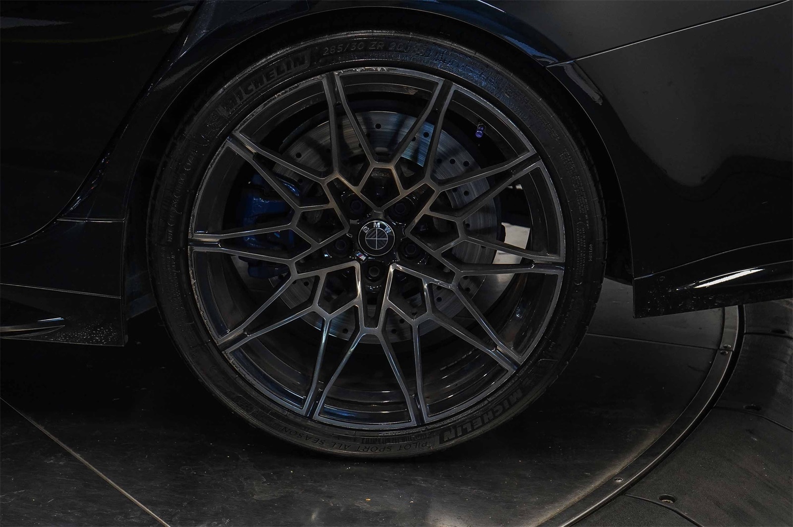 Thumbnail: 2021 BMW M3 - 10
