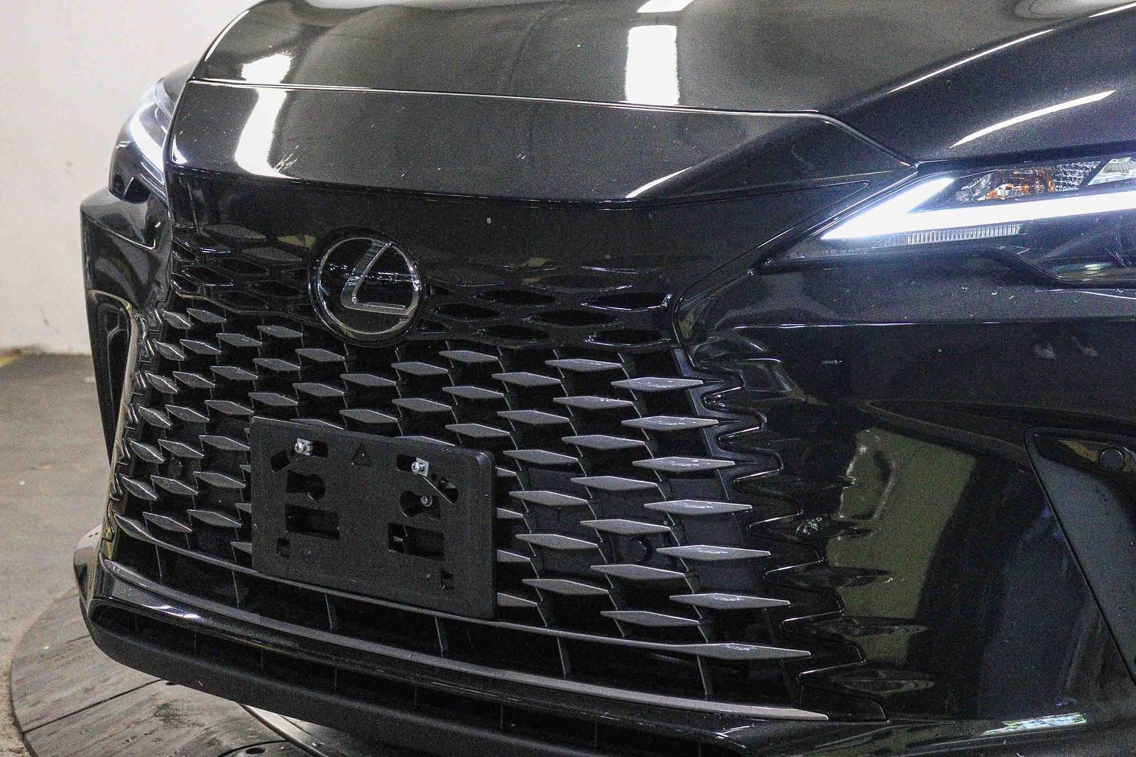 Thumbnail: 2025 Lexus RX - 7