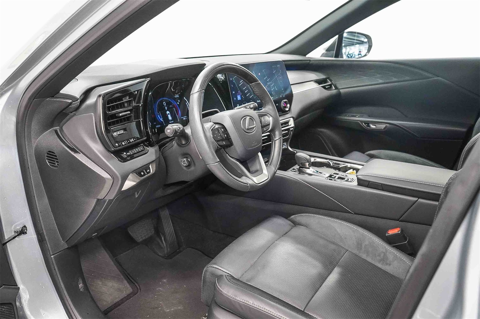 Thumbnail: 2023 Lexus RX - 18