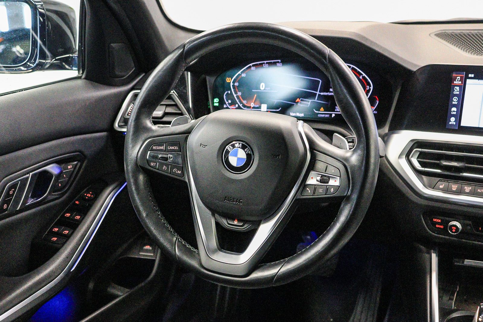 Thumbnail: 2019 BMW 3 Series - 16