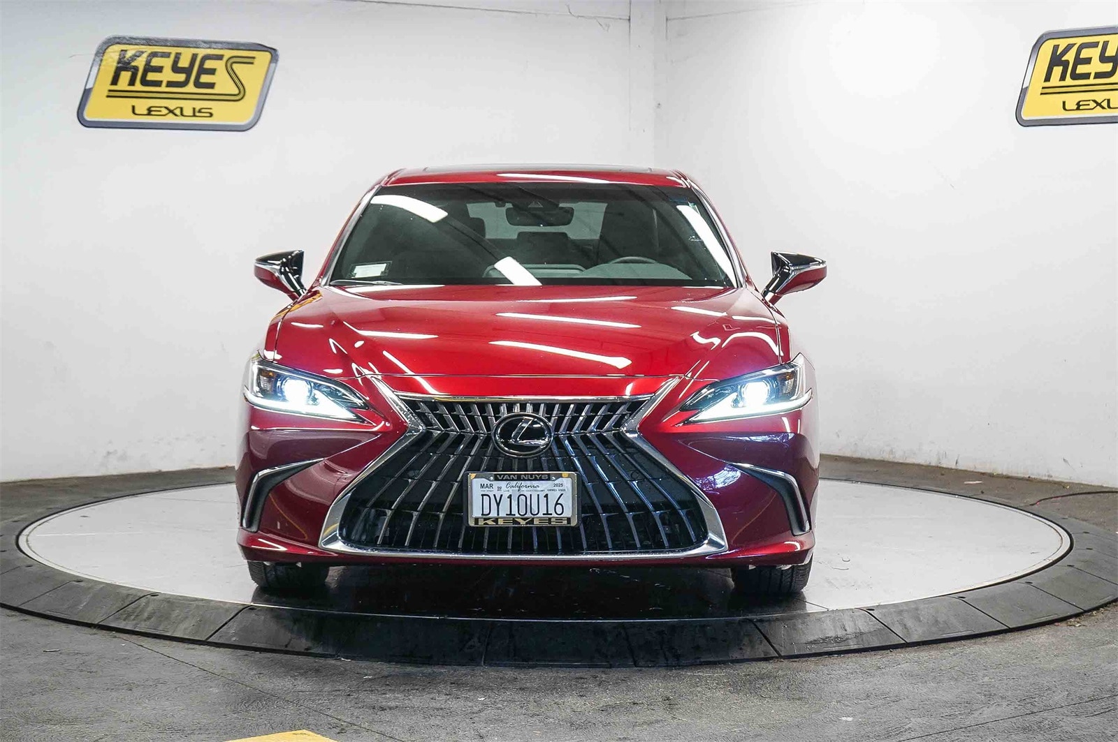 Thumbnail: 2025 Lexus ES - 5