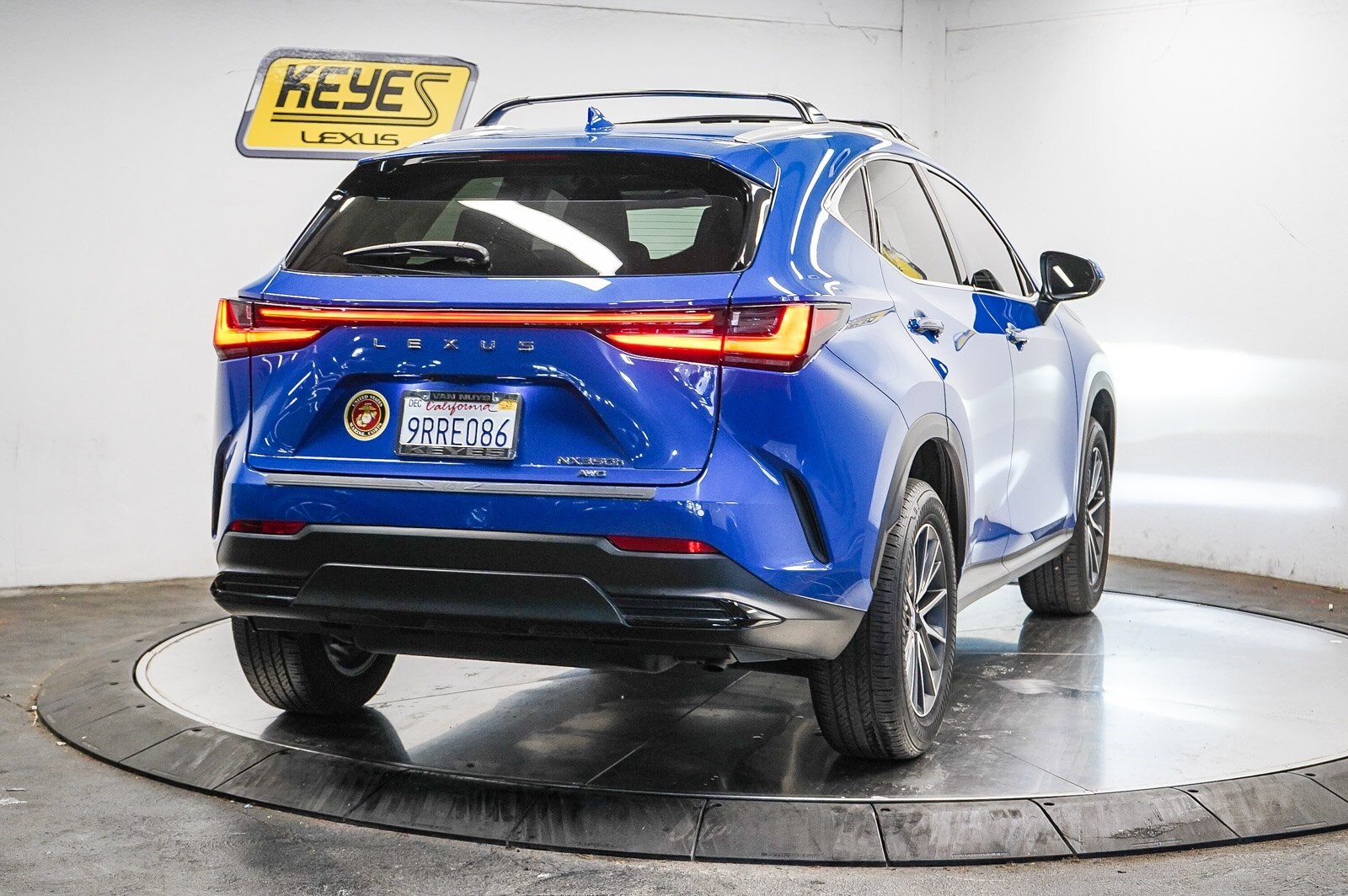 2025 Lexus NX 350h photo 4