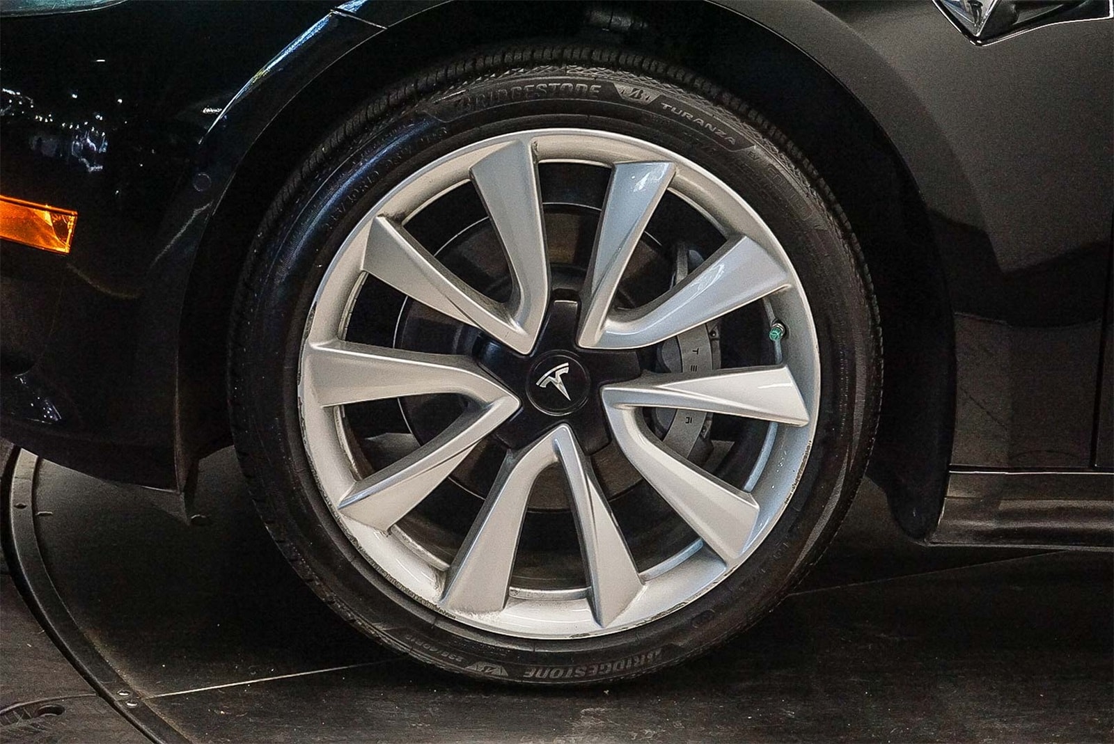 Thumbnail: 2020 Tesla Model 3 - 9