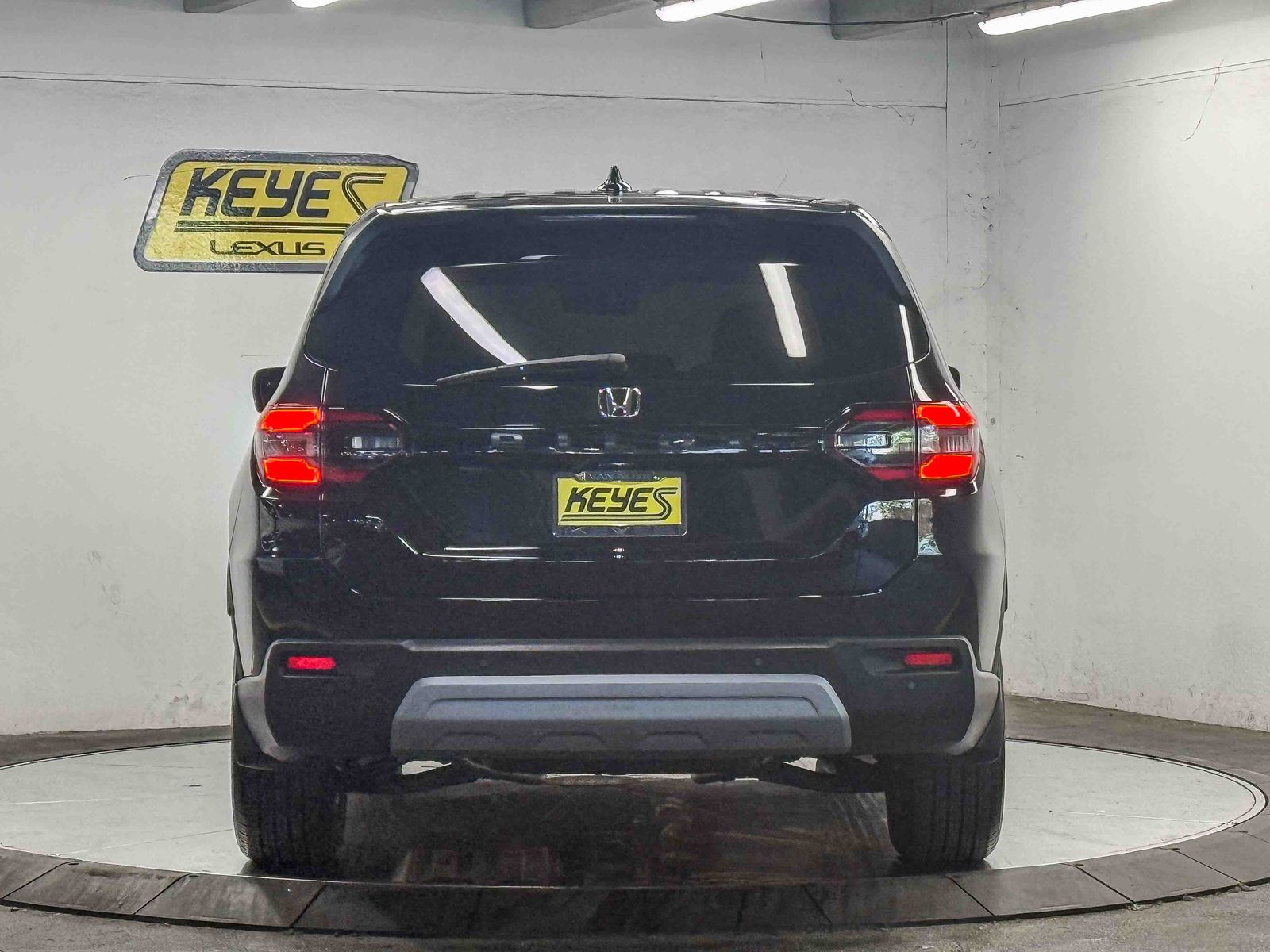 Thumbnail: 2025 Honda Pilot - 2