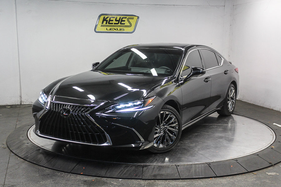 2025 Lexus ES Hybrid 300h Luxury