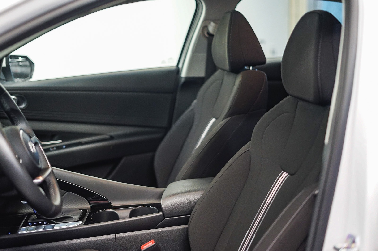 Thumbnail: 2025 Hyundai Elantra - 20