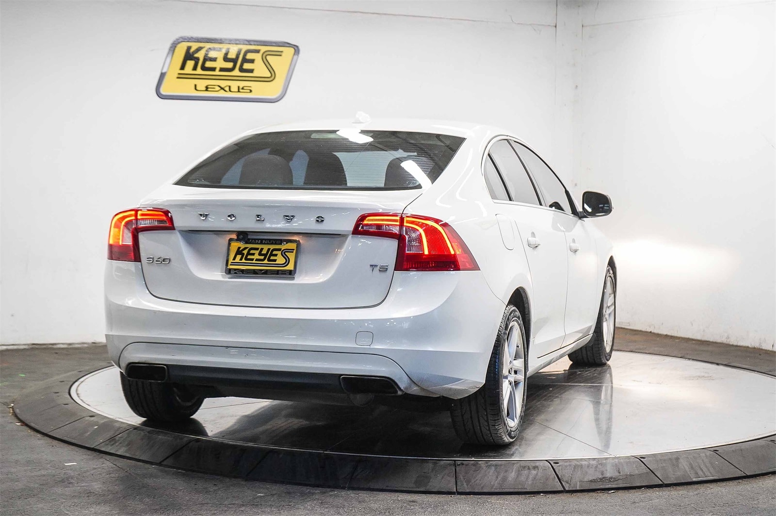 Thumbnail: 2014 Volvo S60 - 4