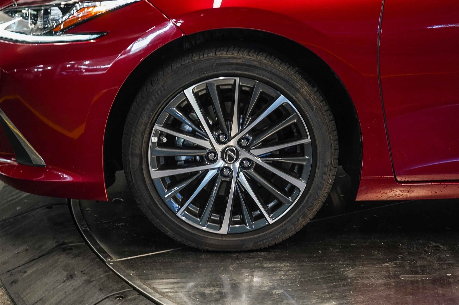 Thumbnail: 2025 Lexus ES - 8