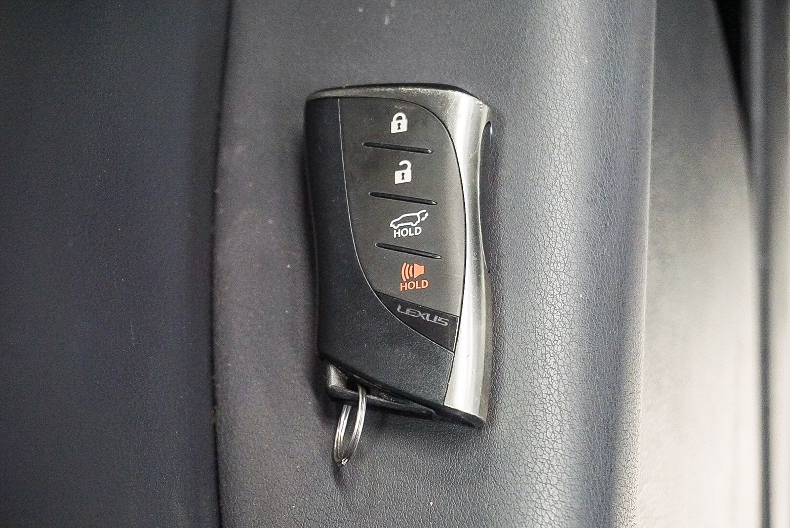 Thumbnail: 2024 Lexus UX - 25