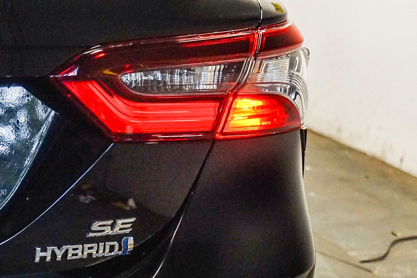 Thumbnail: 2023 Toyota Camry - 11