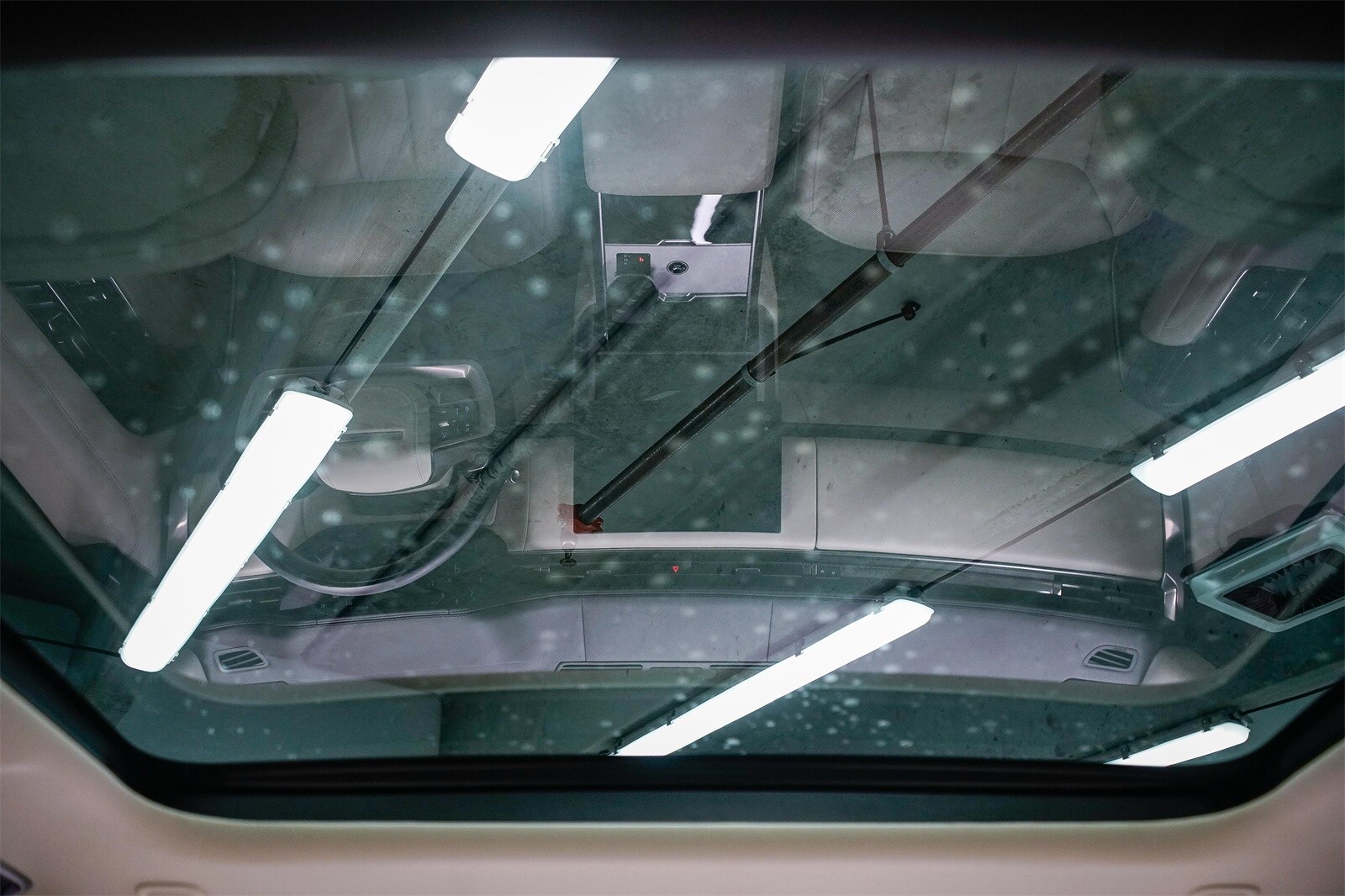 Thumbnail: 2024 Land Rover Range Rover - 11