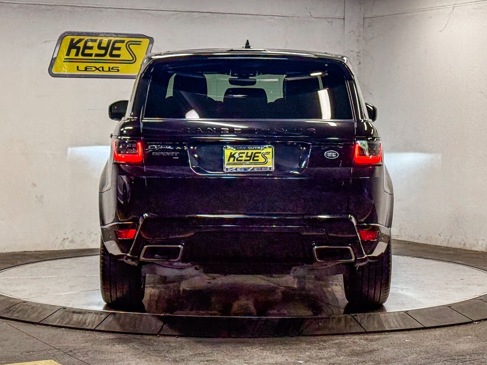 Thumbnail: 2022 Land Rover Range Rover Sport - 3