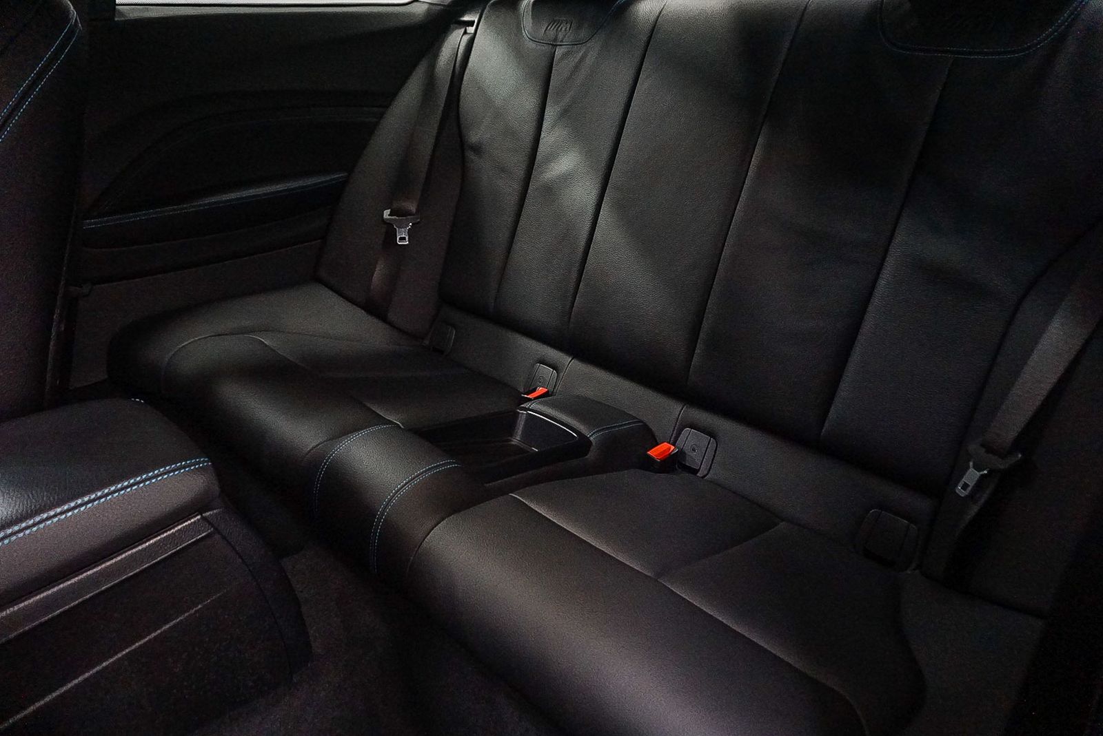 Thumbnail: 2018 BMW M2 - 18