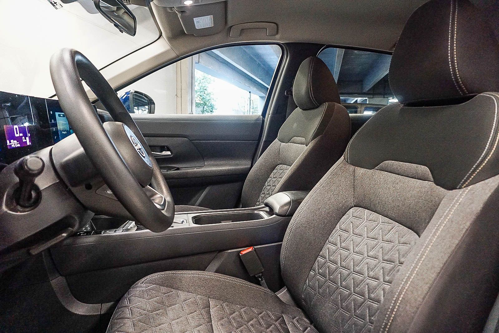 Thumbnail: 2025 Nissan Kicks - 17