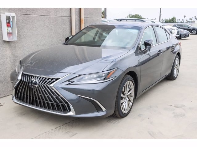 2023 Lexus ES Hybrid 300h Luxury -
                Van Nuys, CA