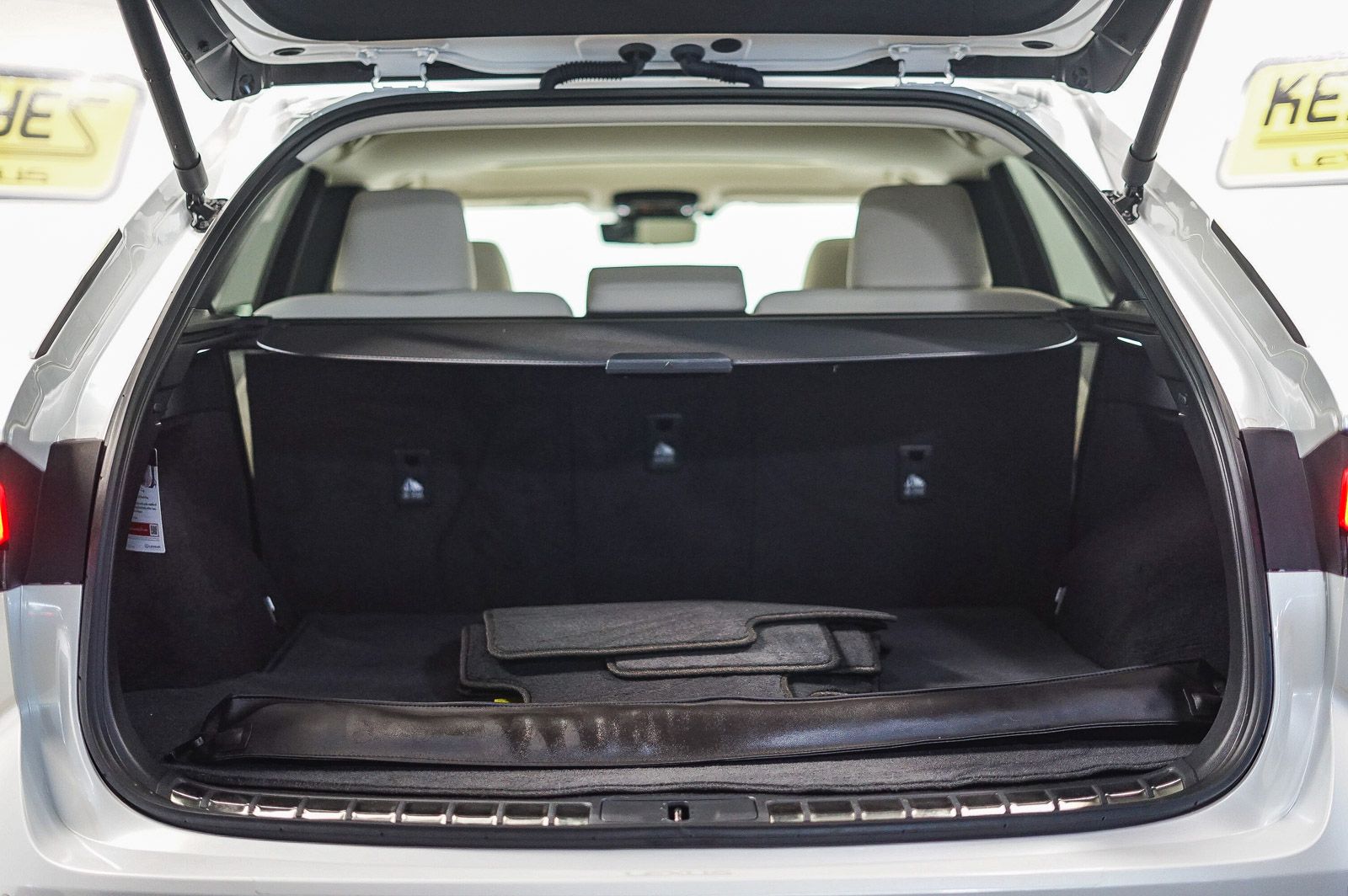 Thumbnail: 2024 Lexus RX - 29