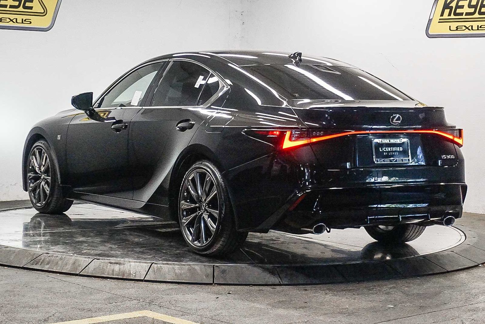 Thumbnail: 2025 Lexus IS - 2
