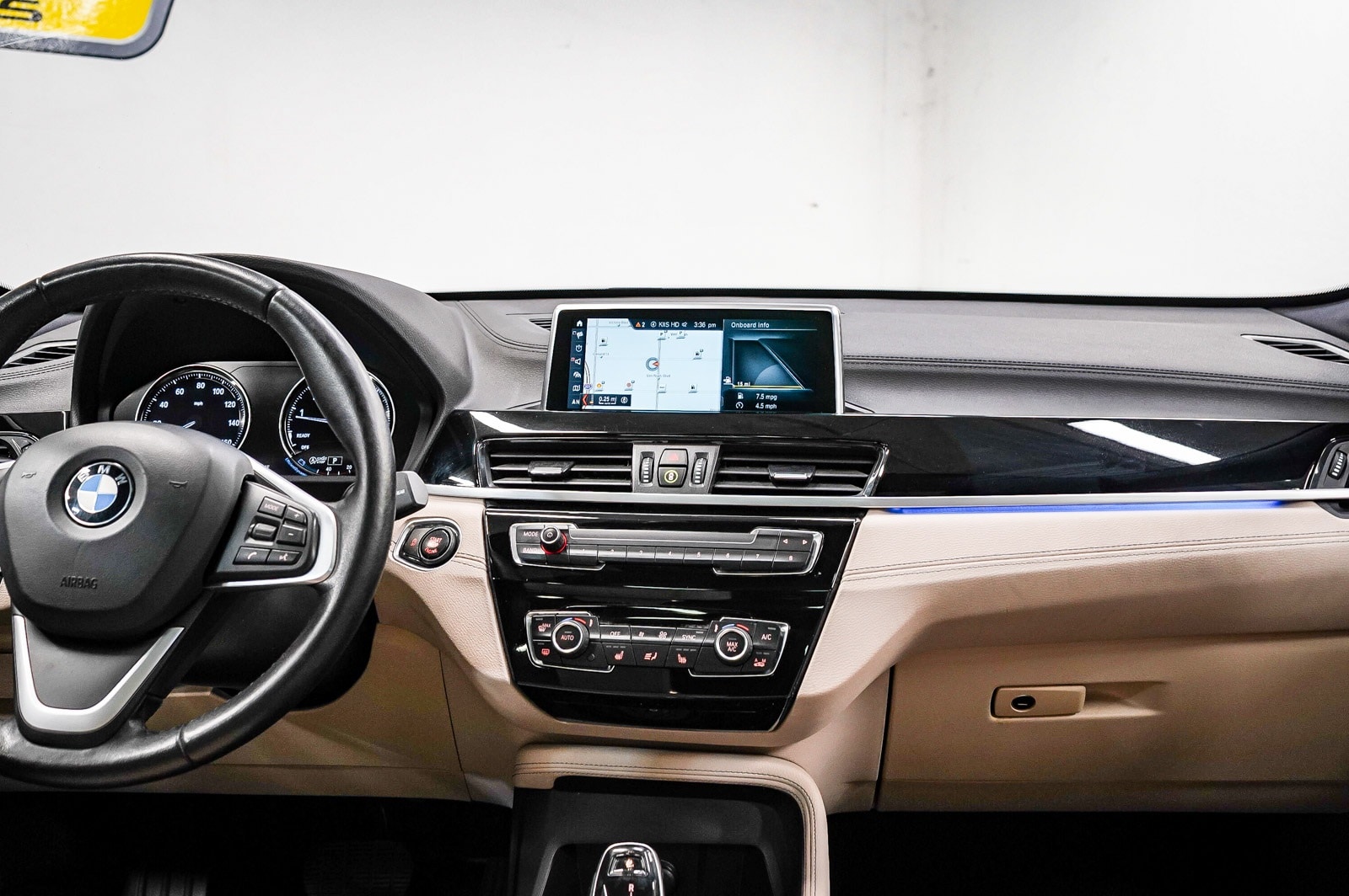 Thumbnail: 2020 BMW X1 - 13