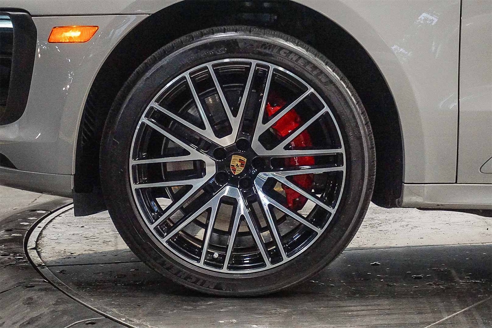 Thumbnail: 2023 Porsche Macan - 9