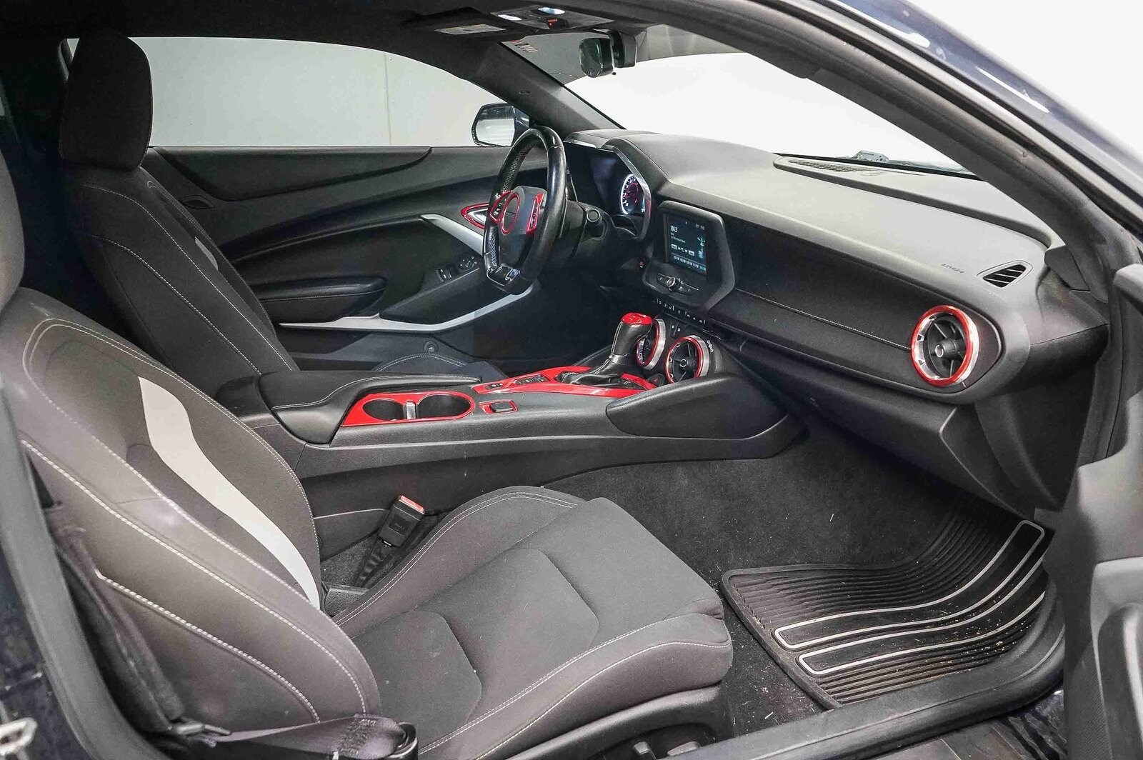 Thumbnail: 2016 Chevrolet Camaro - 16