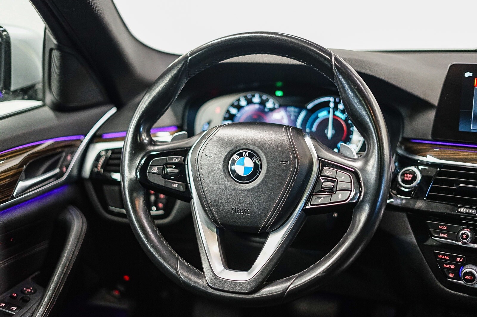 Thumbnail: 2019 BMW 5 Series - 15