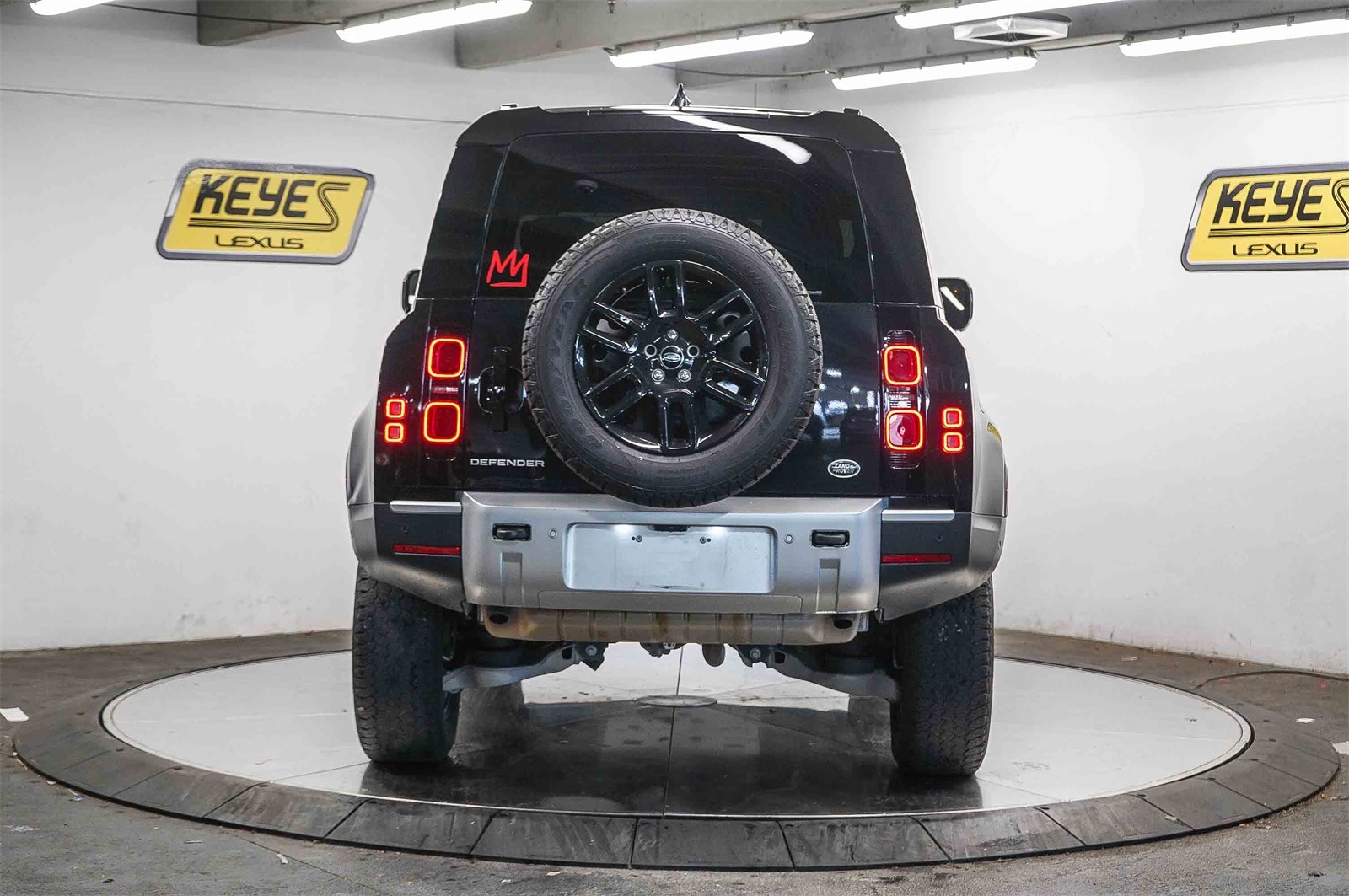 Thumbnail: 2023 Land Rover Defender - 2