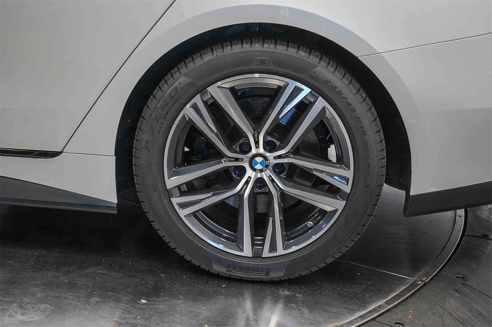 Thumbnail: 2023 BMW 4 Series - 10