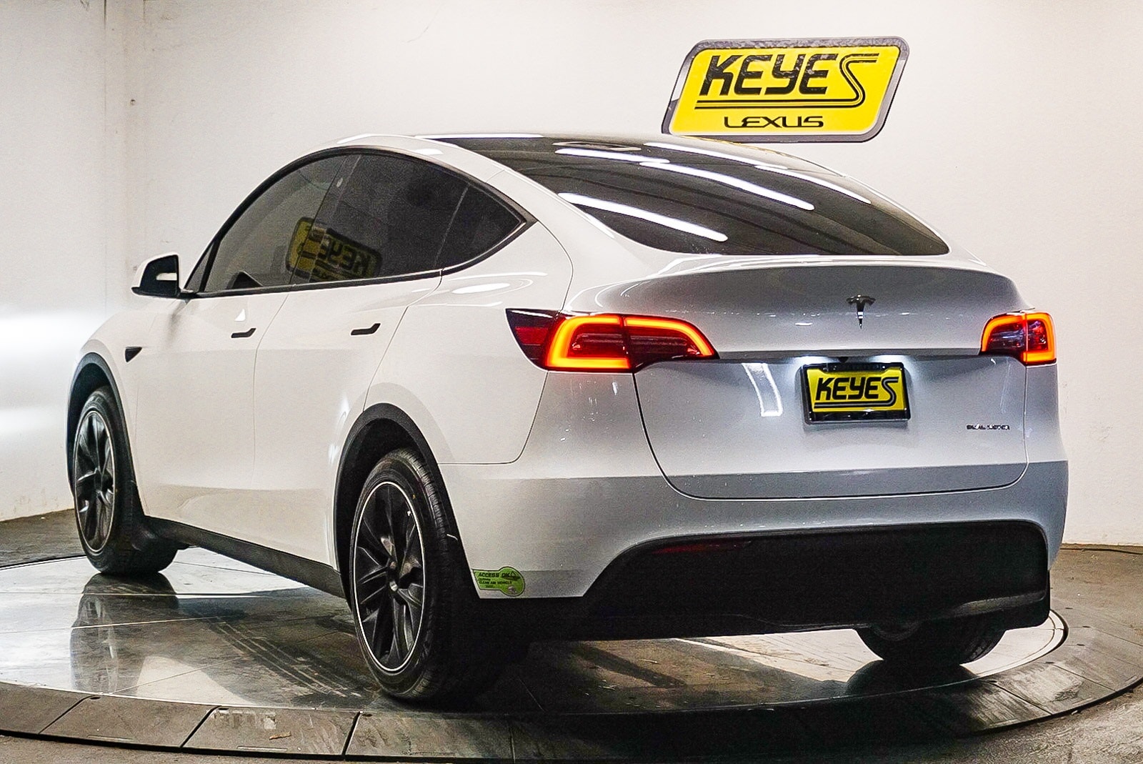 Thumbnail: 2023 Tesla Model Y - 2