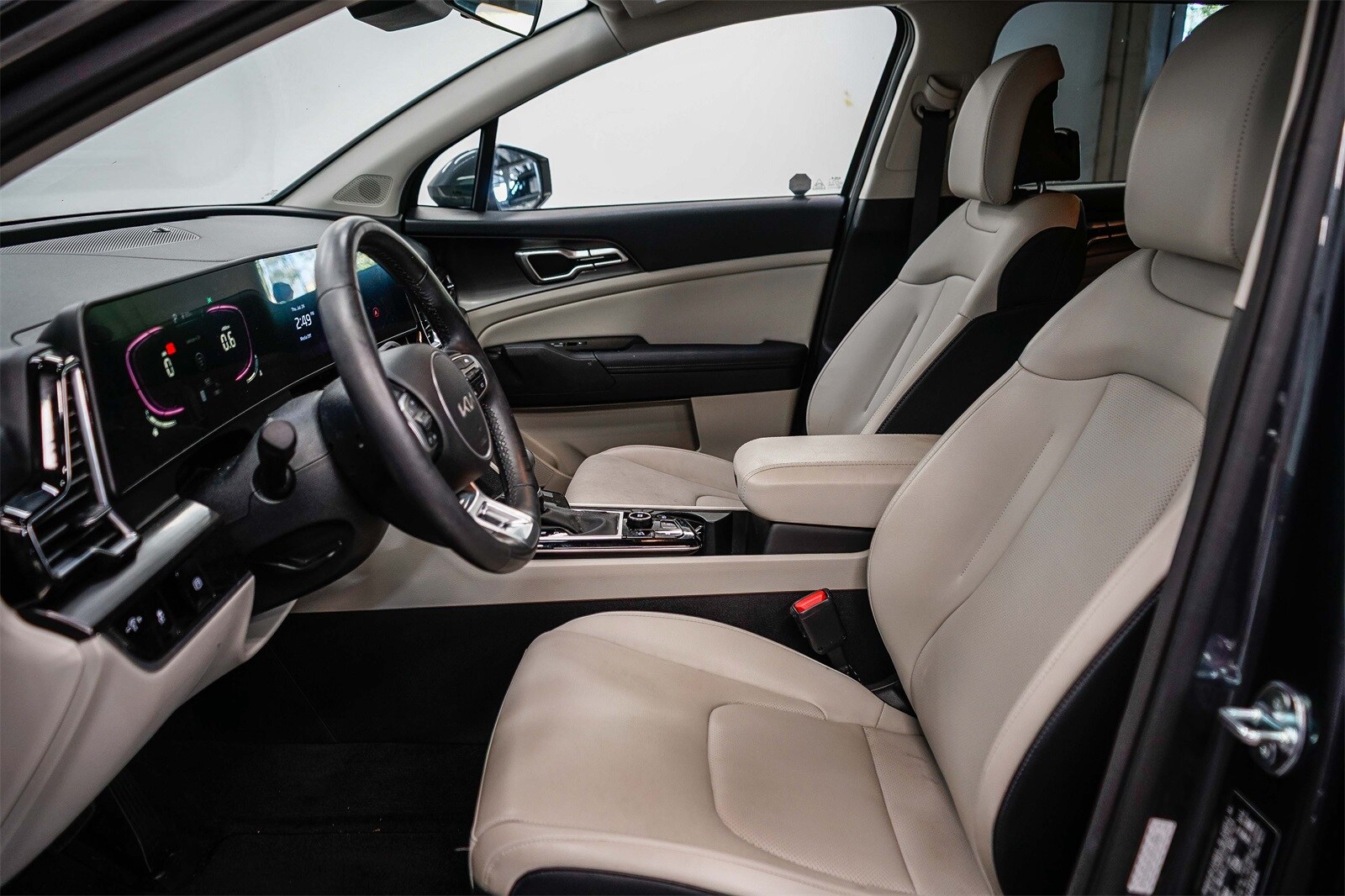 Thumbnail: 2024 Kia Sportage - 16