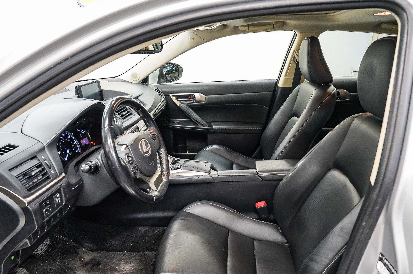 Thumbnail: 2015 Lexus CT - 17
