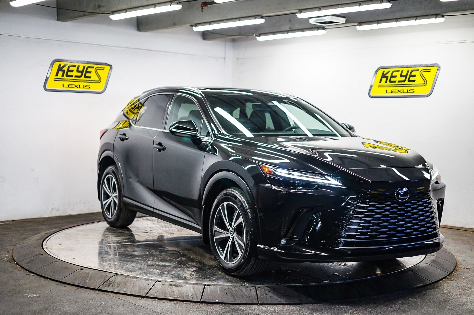 Thumbnail: 2024 Lexus RX - 4