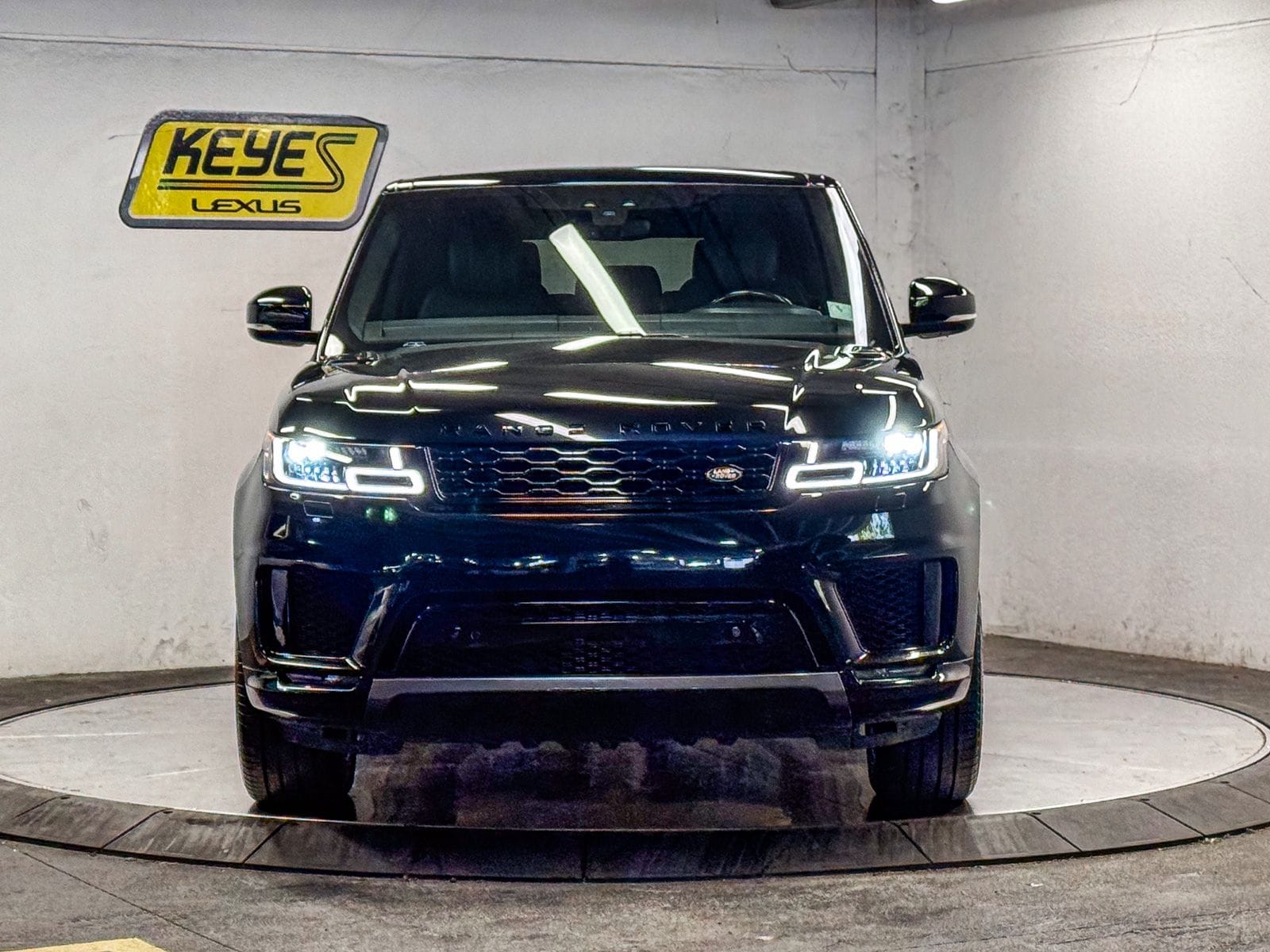 Thumbnail: 2022 Land Rover Range Rover Sport - 6
