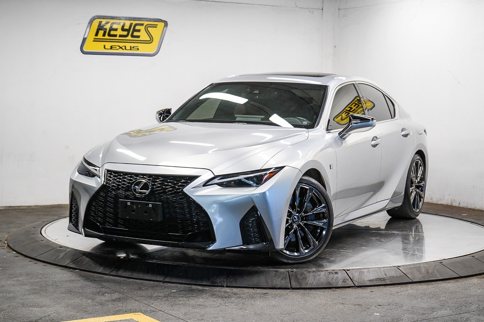 Thumbnail: 2022 Lexus IS - 1