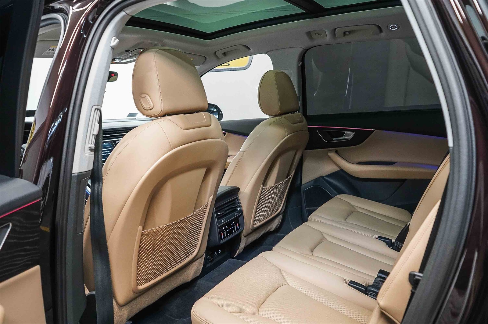 Thumbnail: 2022 Audi Q7 - 19