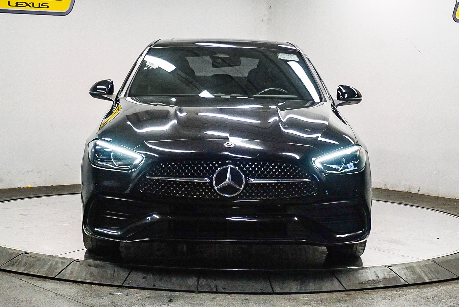 Thumbnail: 2023 Mercedes-Benz C-Class - 6