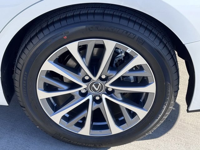 Thumbnail: 2025 Lexus ES - 15