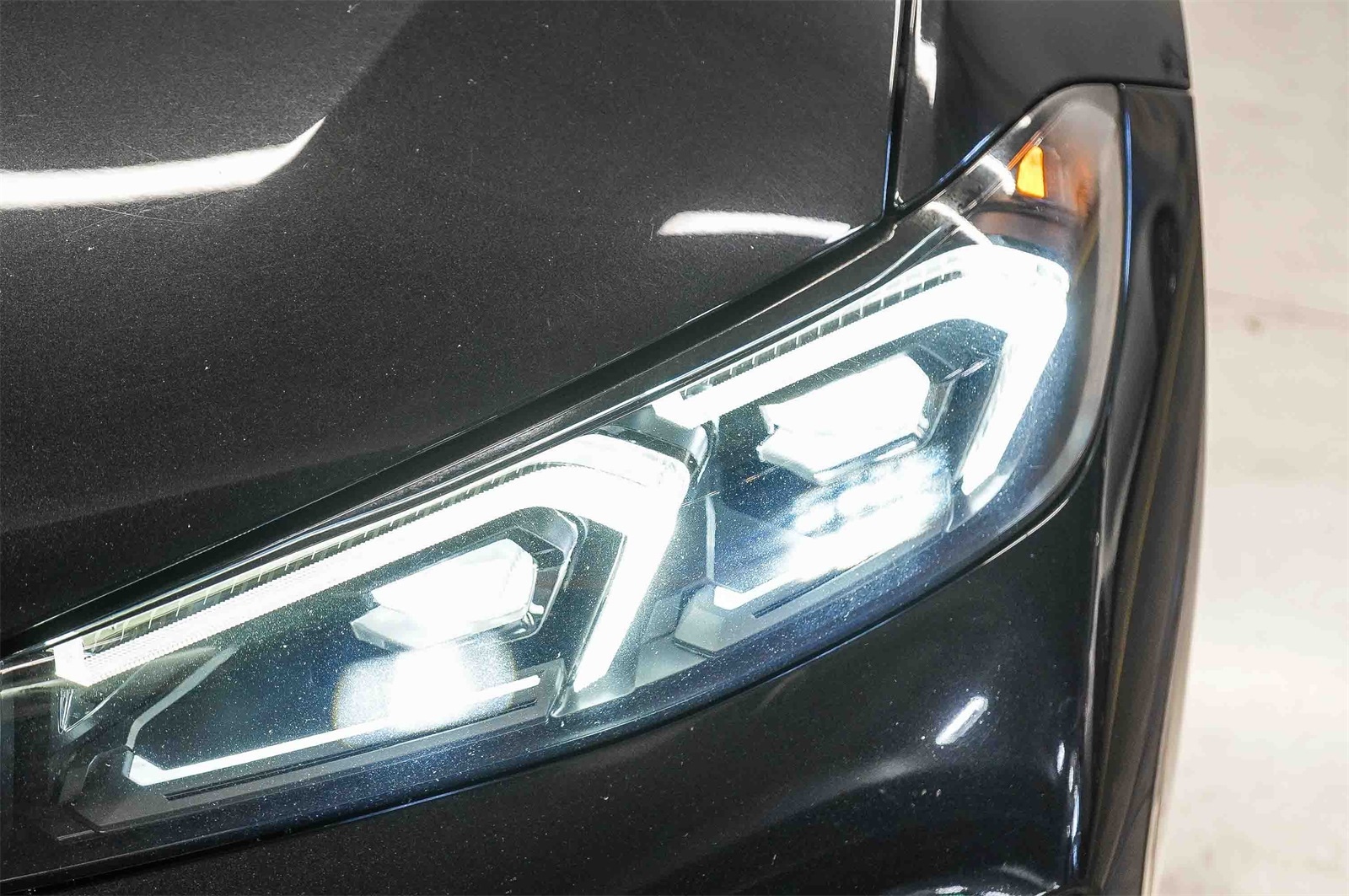 Thumbnail: 2023 BMW 3 Series - 6